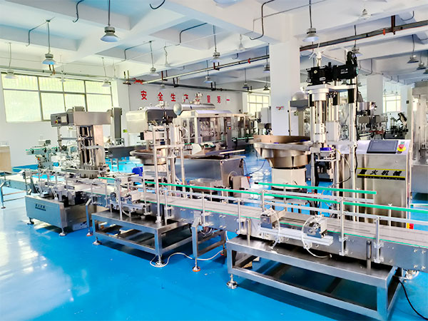 18���Q�ض������b�C