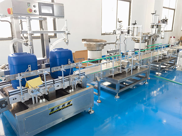 18���Q�ض������b�C