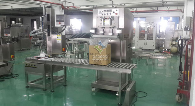 盒裝袋辣椒醬灌裝封口機,盒裝袋芝麻醬灌裝封口機